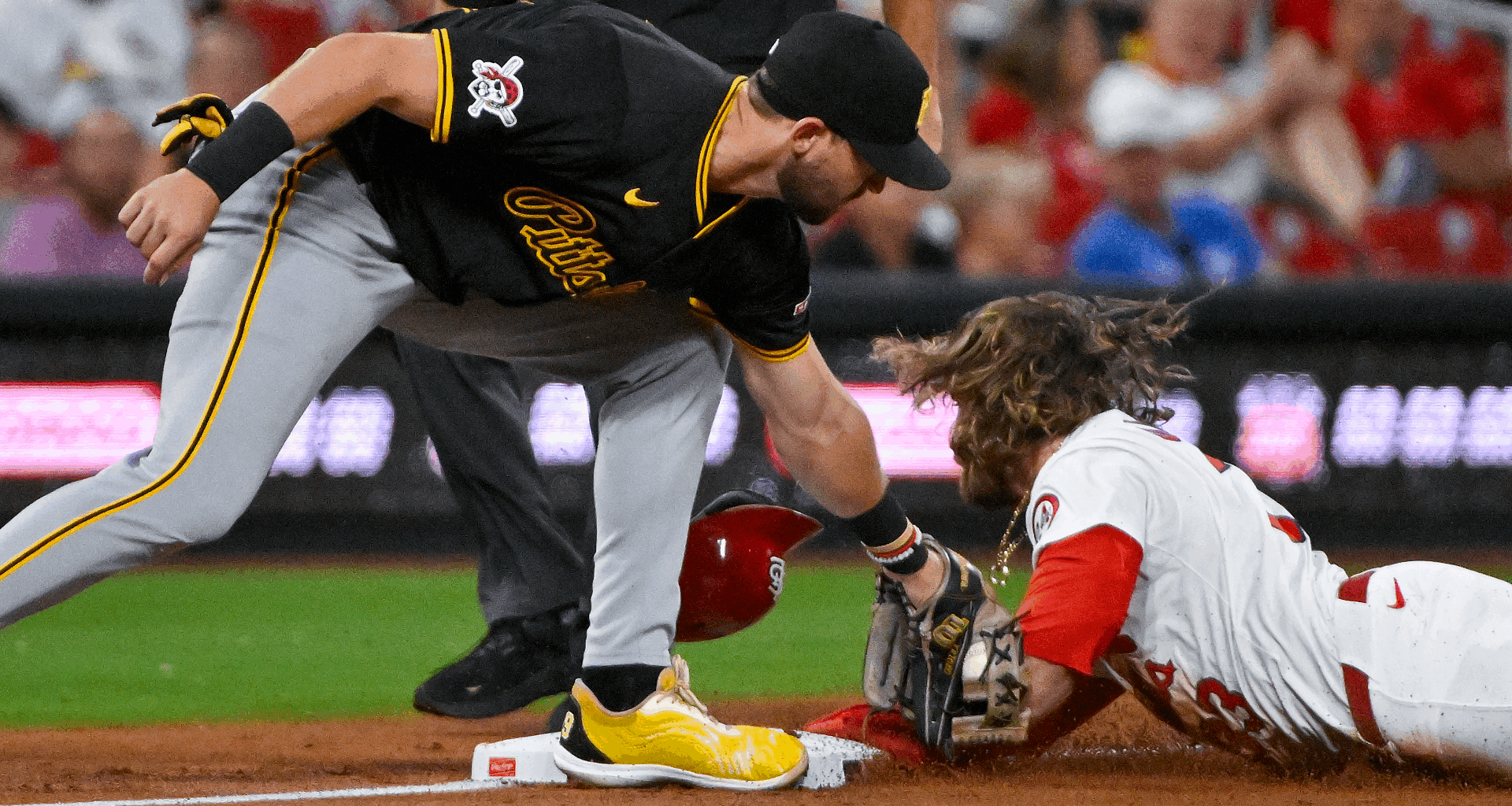 Two Pirates Nominated For Gold Glove Awards