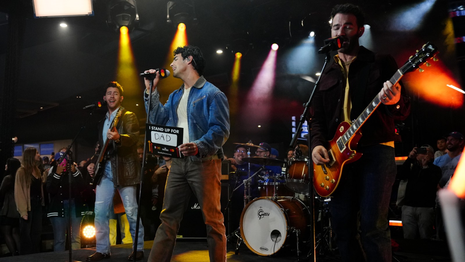 Joe Jonas Reacts to Backlash Over Jonas Brothers’ World Series Set