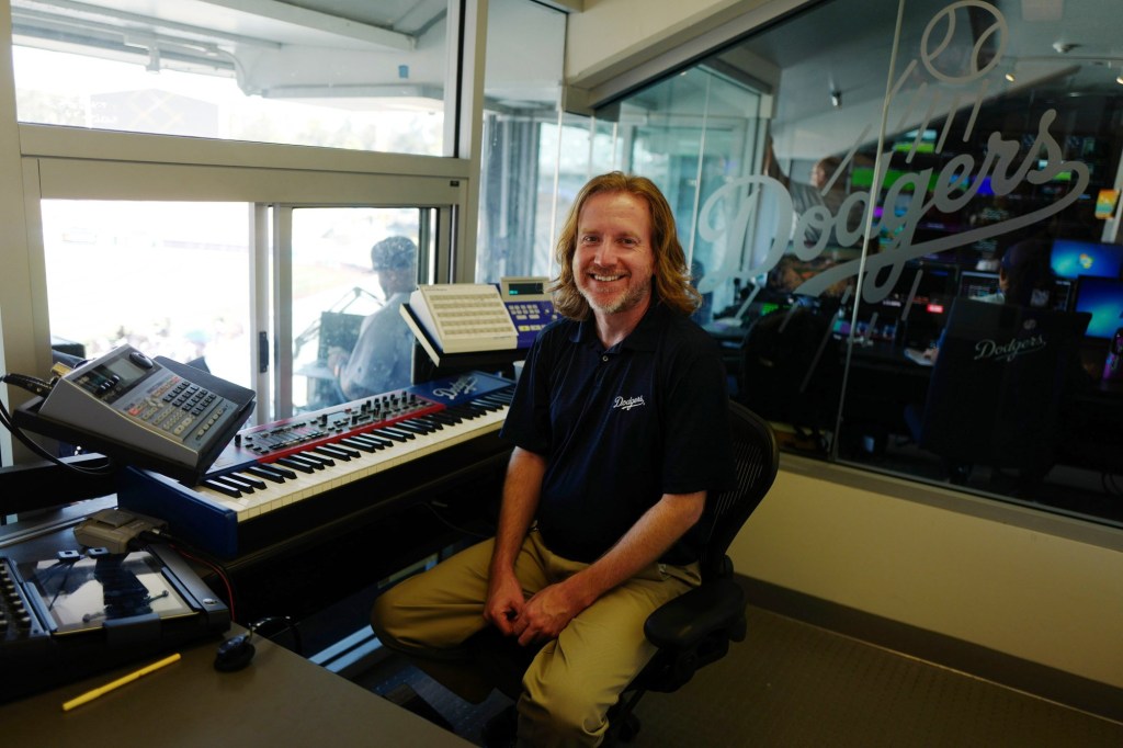 Who is the Dodgers’ organist? Meet Dieter Ruehle, the jokester behind the keys – Daily News