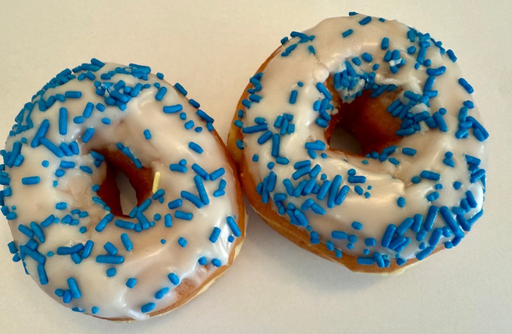 Randy’s and Dunkin’ are selling Dodger-themed doughnuts – Daily News