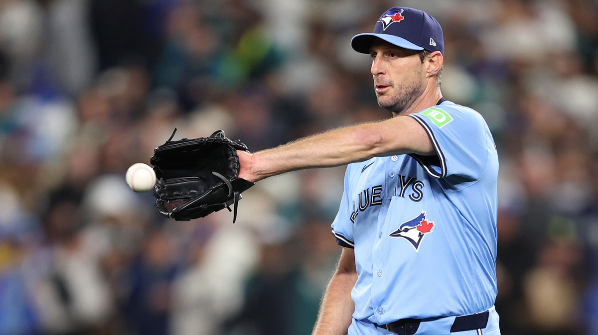 Blue Jays' Max Scherzer offers advice amid competitive 2-2 ALCS vs. Mariners