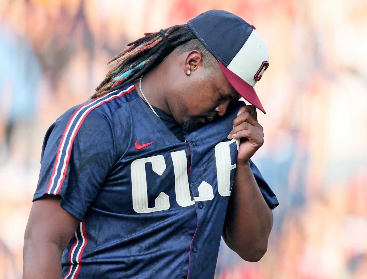 Guardians’ Luis Ortiz, Emmanuel Clase can’t play winter ball in Dominican Republic