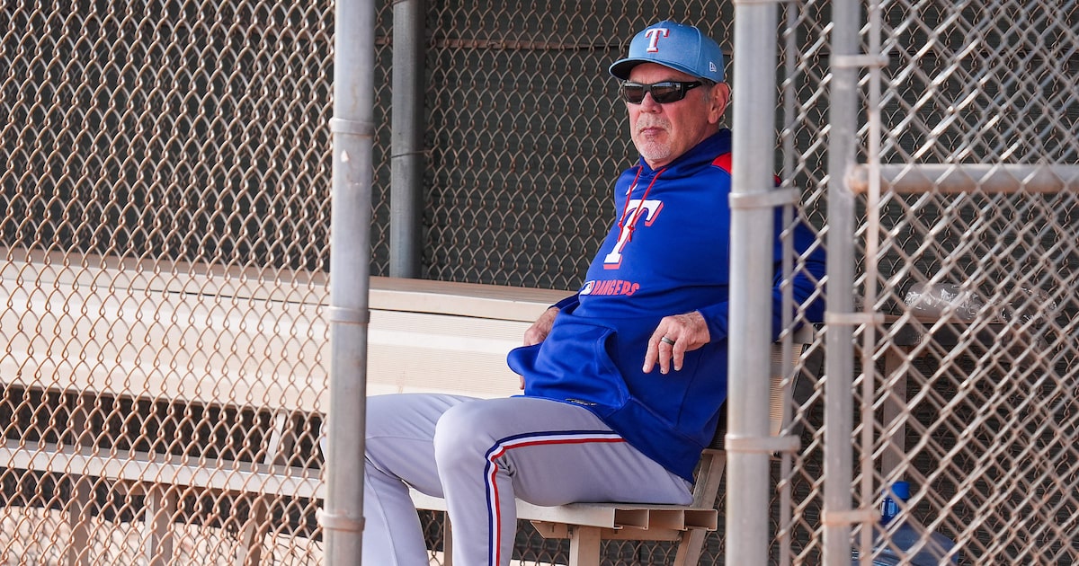 Ex-Rangers manager Bruce Bochy not a candidate to fill Giants vacancy, Buster Posey says