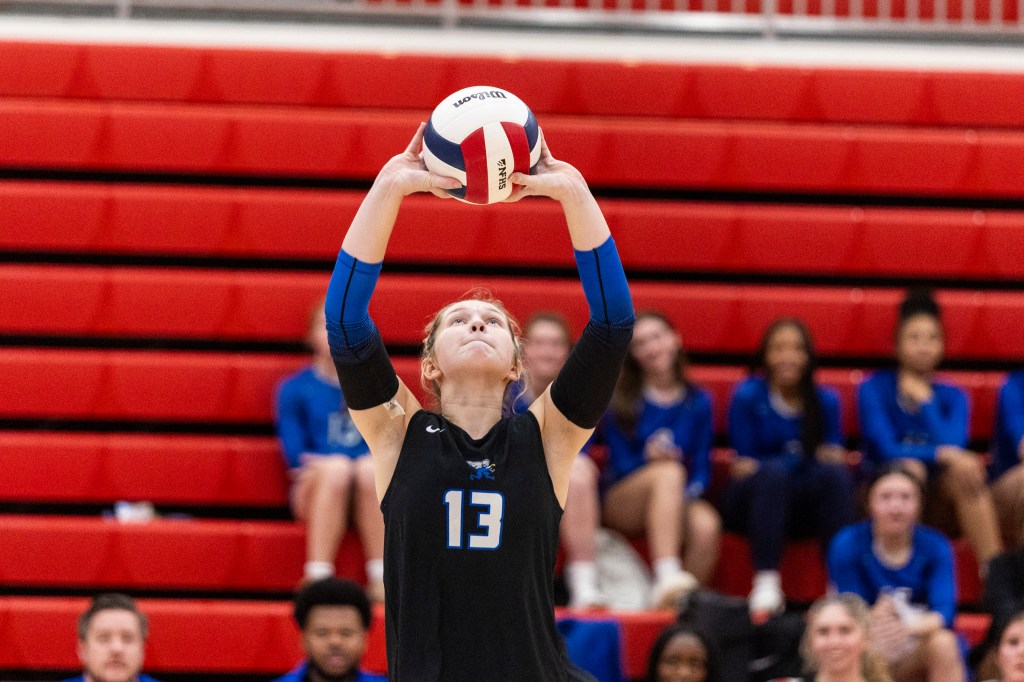 Brooklyn Ritter leads Lincoln-Way East past H-F