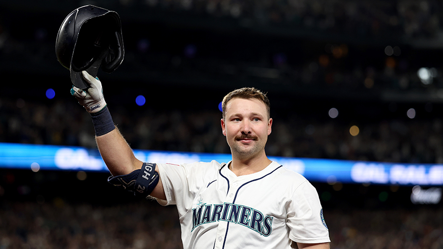 Seattle Mariners Cal Raleigh 60th home run 2025...