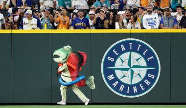 Seattle Mariners Humpy Salmon Race Sept. 2025...