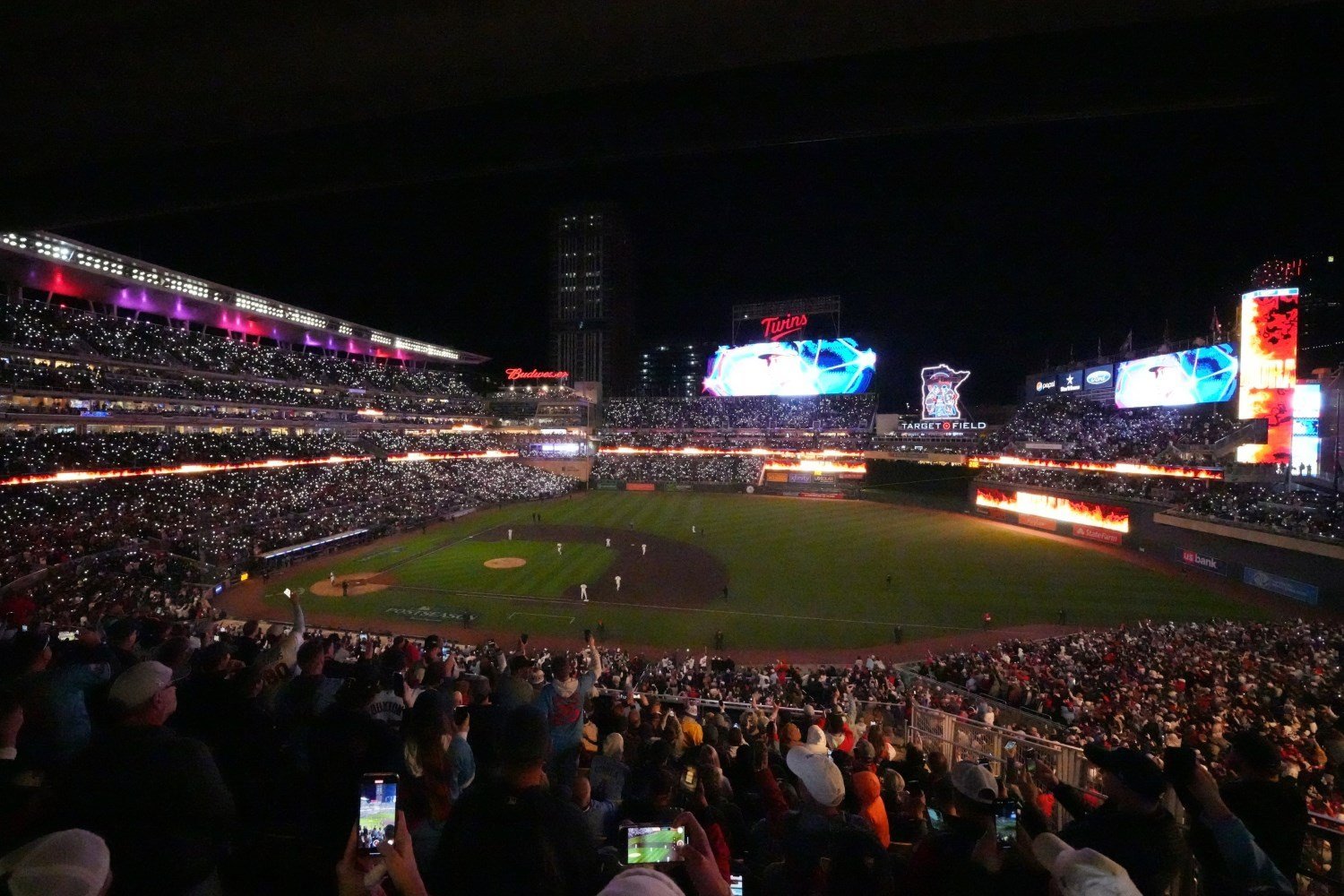 Local Twins Fan Furious After Dreaming Minnesota Made it to ALCS - Just For Fun