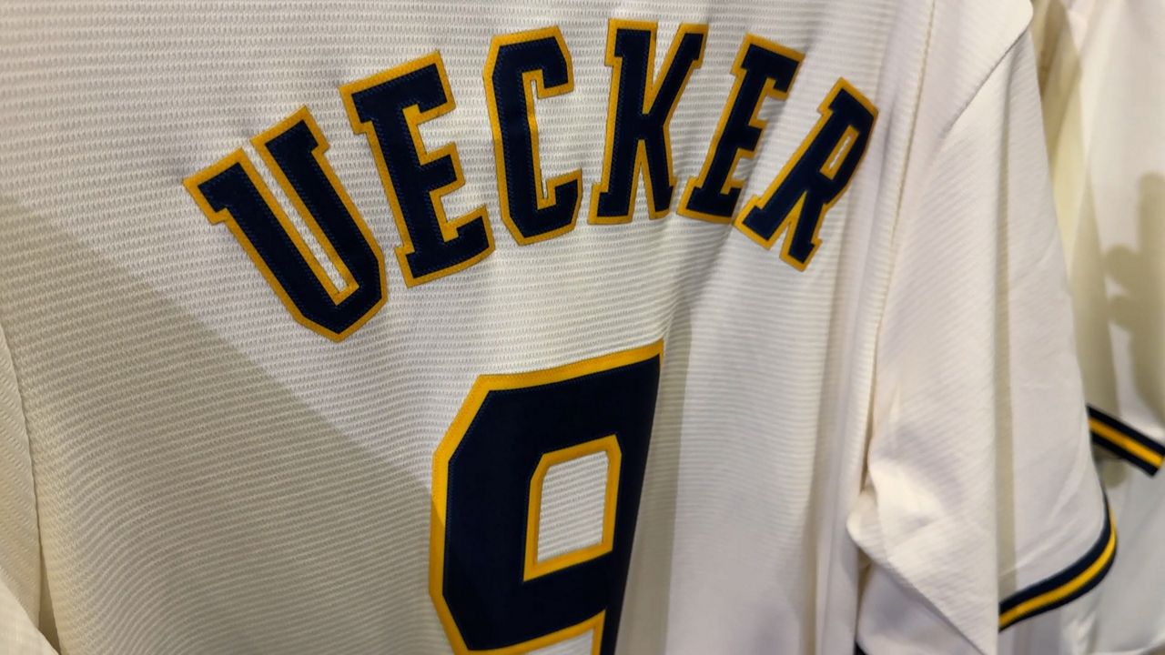 Fans line up to buy Brewers gear following NLDS Championship