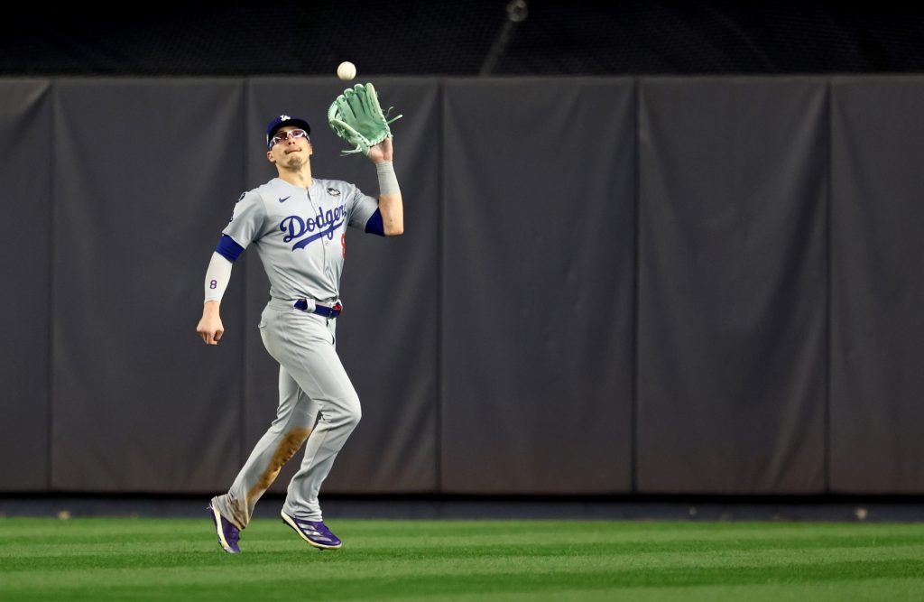 Dodgers Notes: Rotation, Bench, Hernandez