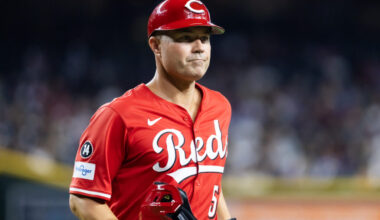 Diamondbacks Hire J.R. House As Third Base Coach