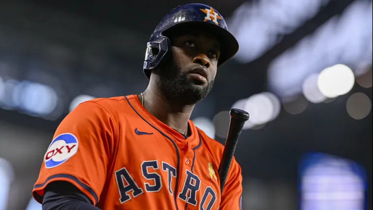 Astros linked to $6.25 million Gold Glove to join Yordan Alvarez in the outfield image