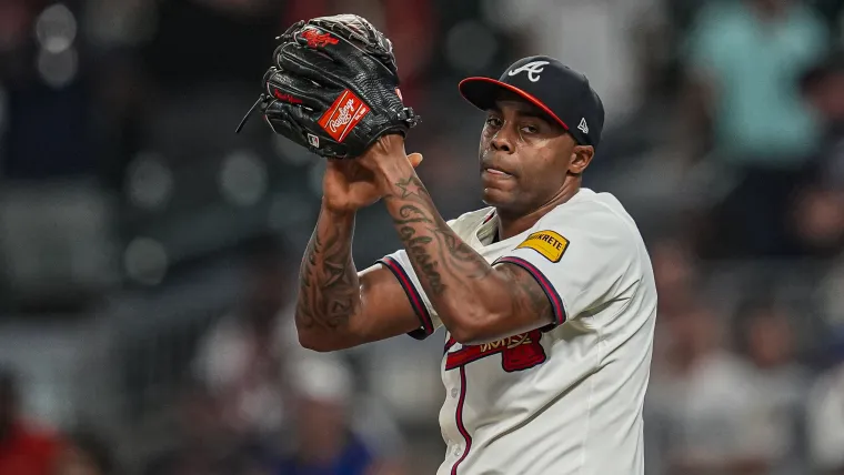 Braves predicted to be dark horse candidate for $102 million three-time All-Star closer to replace Raisel Iglesias image