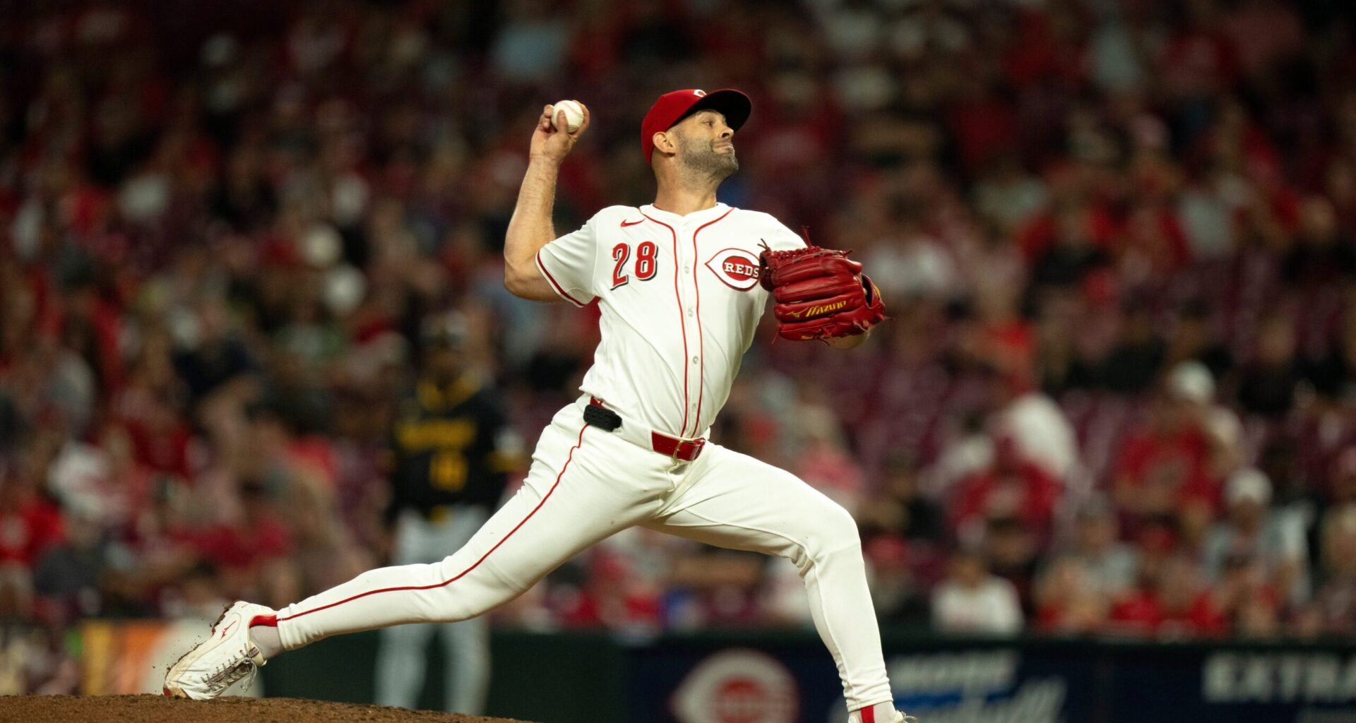 Reds Must Decide on Retaining Versatile Free Agent Pitcher