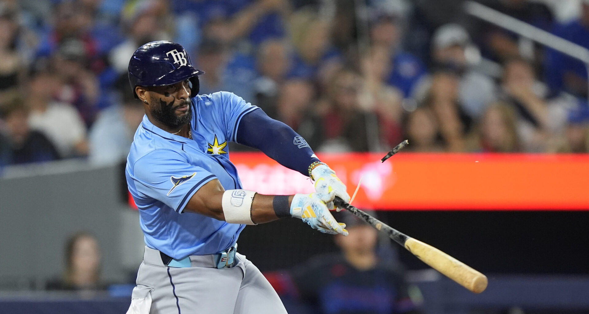 Red Sox Listed as Spot for Yandy Diaz