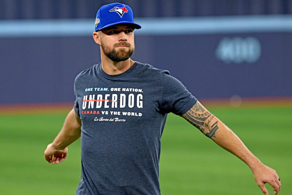 Nathan Lukes Exits ALCS Game 1 Due To Knee Contusion