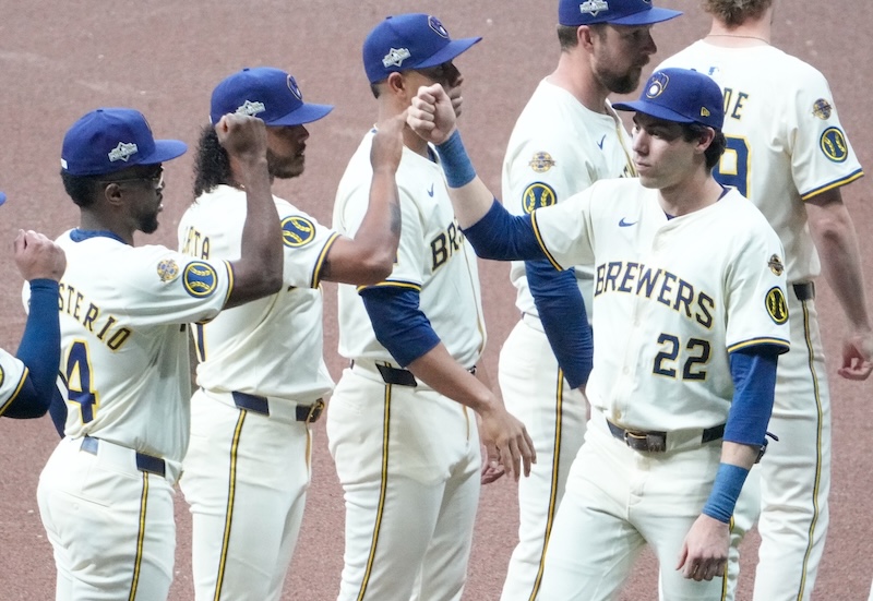 Miguel Rojas Has Great Respect For Christian Yelich's Leadership