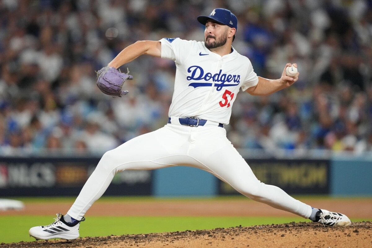 Dodgers' Dave Roberts Discusses Alex Vesia's Status for World Series