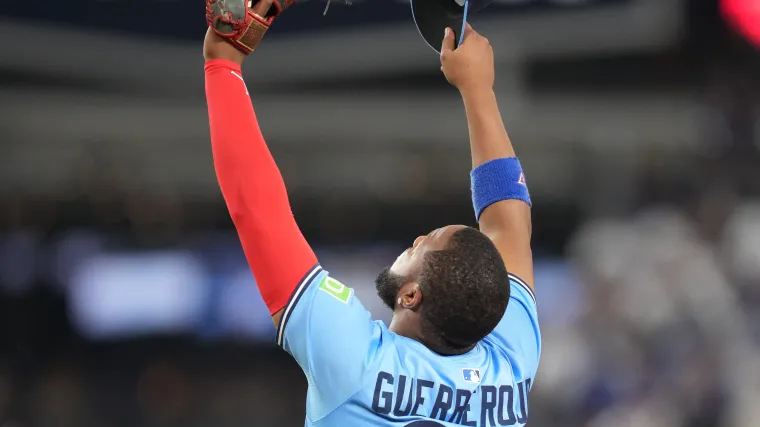 Blue Jays' Vladimir Guerrero Jr. is doing Barry Bonds things in the MLB playoffs image