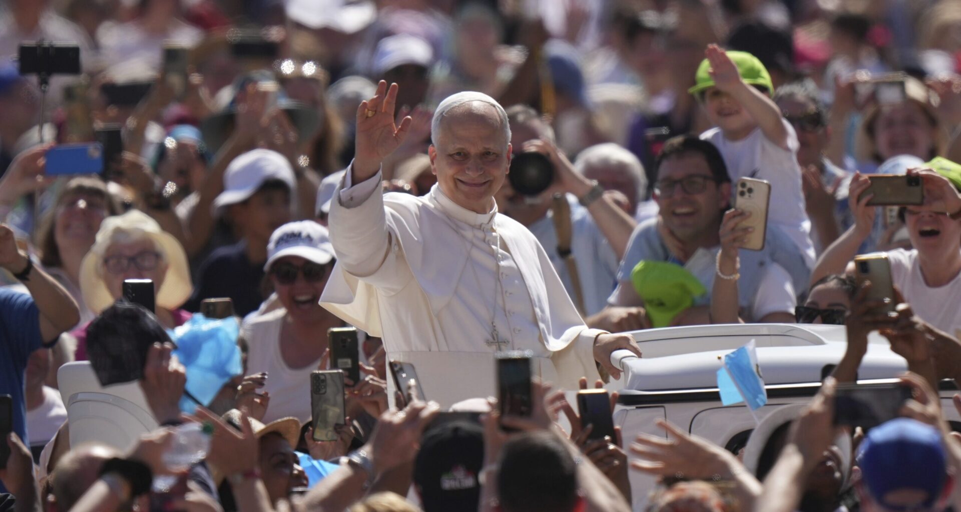 White Sox Fan Pope Leo Relishes Cubs’ NLDS Loss from Popemobile