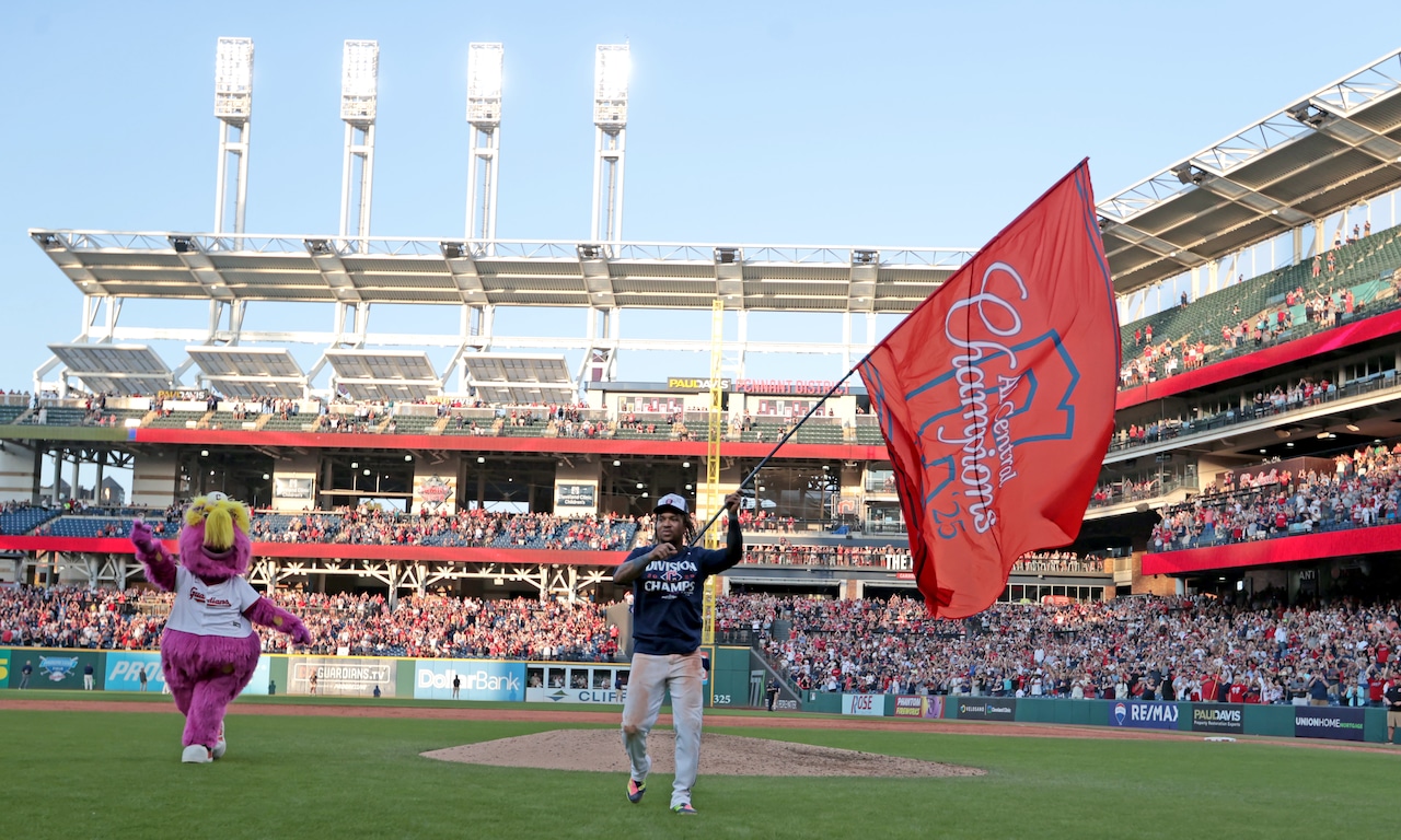 Are the Guardians ‘wasting’ the career of José Ramírez? — Terry Pluto