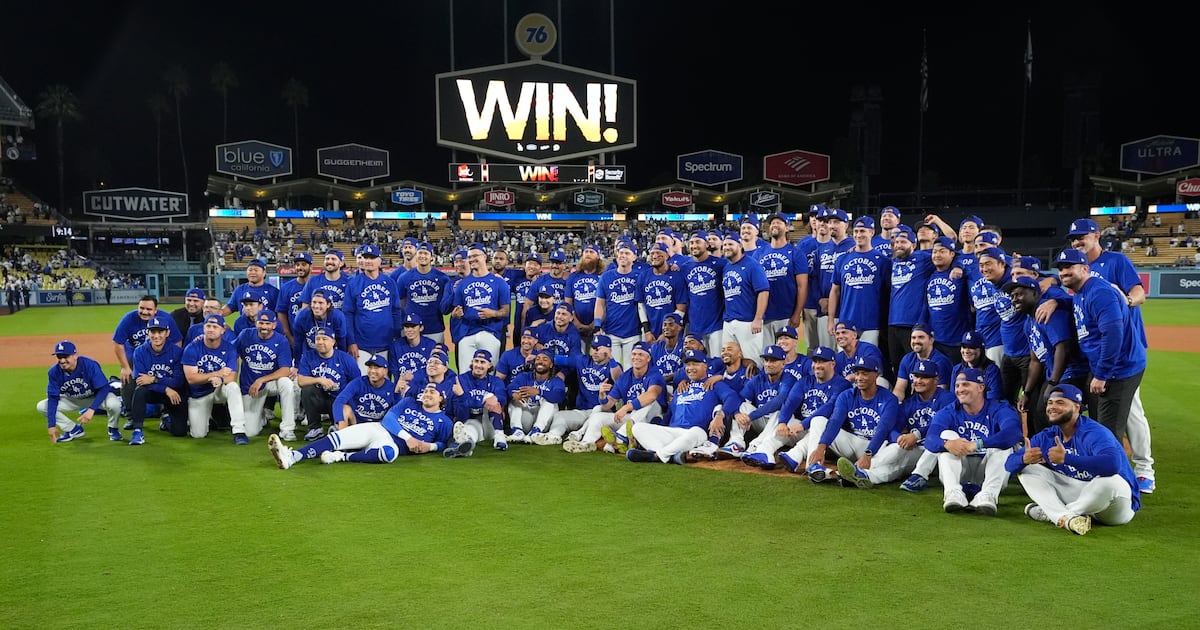 Dodgers send Reds home in Wild Card sweep – Annenberg Media