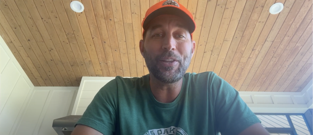 Adam Wainwright recruited by both political parties to run for office