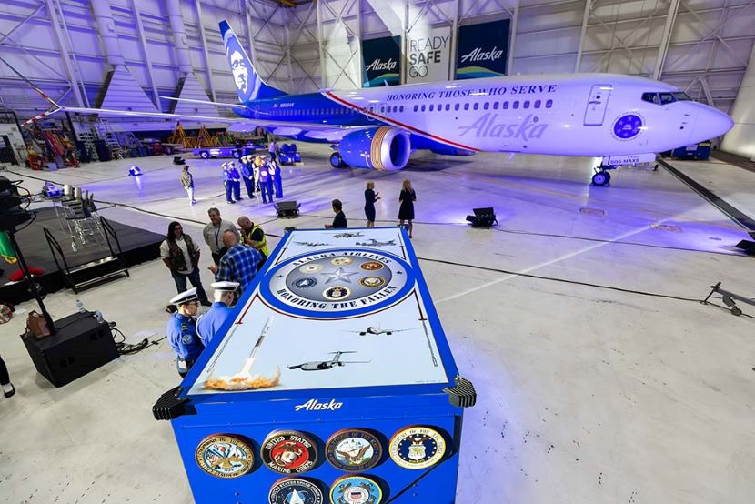 Alaska Airlines Marks Seattle Mariners’ Historic Season with Special Flight and Airport Celebration