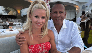 Alex Rodriguez’ GF Jaclyn Flaunts Stunning Leather Top and Black Skirt in Latest Mirror Selfie Dump on IG