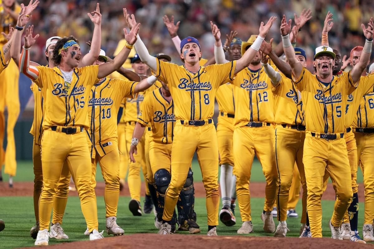 Baseball Fans! The Banana Ball is Coming To New Jersey