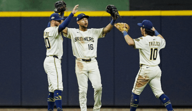 MLB playoff picks: NLDS, ALDS odds and best bets as Brewers, Dodgers go for sweeps