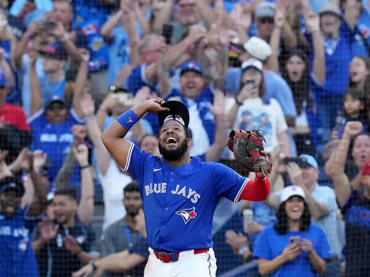 Blue Jays tickets, like those for Yankees' post-season games, banned for out-of-country buyers