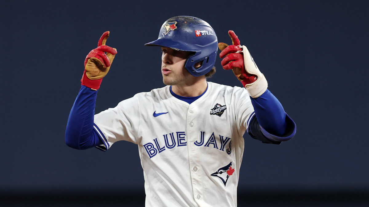 Blue Jays' supporting cast comes through in World Series Game 1 in blowout victory over Dodgers