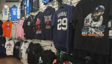 Detroit businesses, fans prep for Detroit Tigers playoff series at Comerica Park