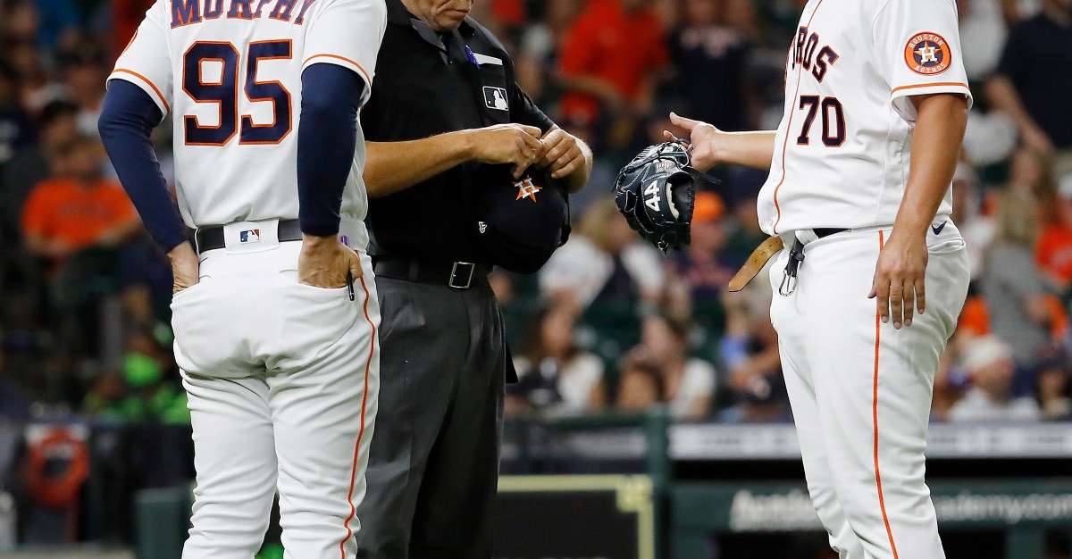 Pirates hire longtime Astros coach Bill Murphy as new pitching coach