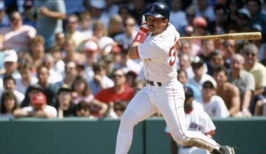 Red Sox Hall of Famer Mike Greenwell dies after cancer battle