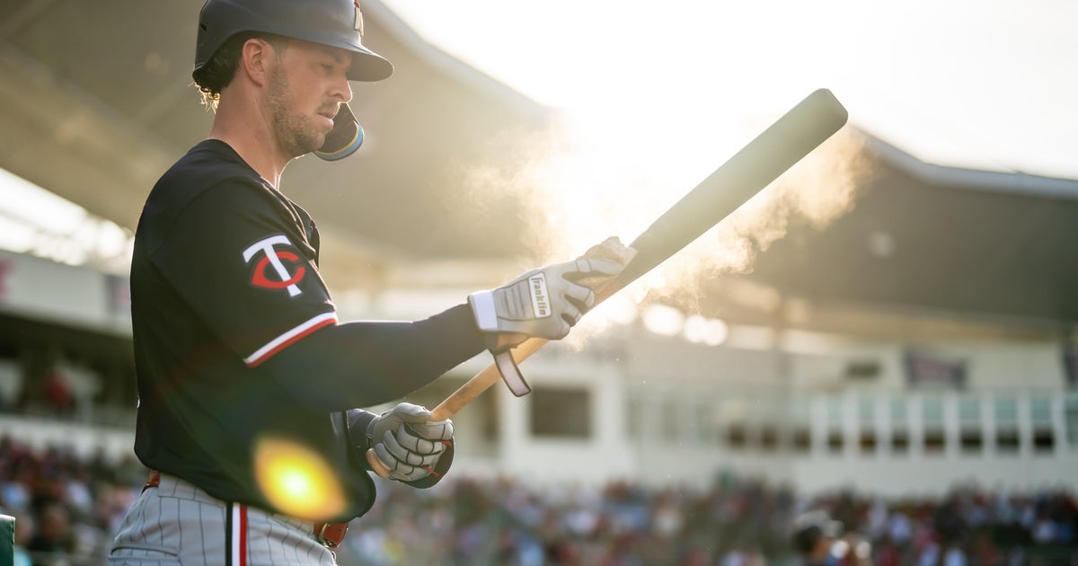 Kyle Farmer and Manuel Margot become free agents after Twins decline options