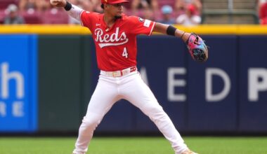 Cincinnati Reds outright Santiago Espinal to AAA Louisville