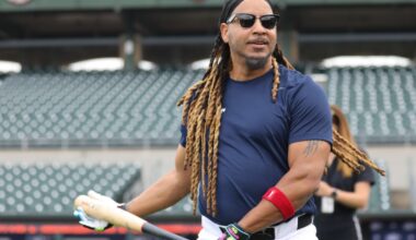 Red Sox News & Links: Manny Ramirez wants to get back into baseball