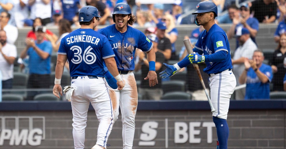 Yankees Rivals: Blue Jays pummel Rays to win AL East title