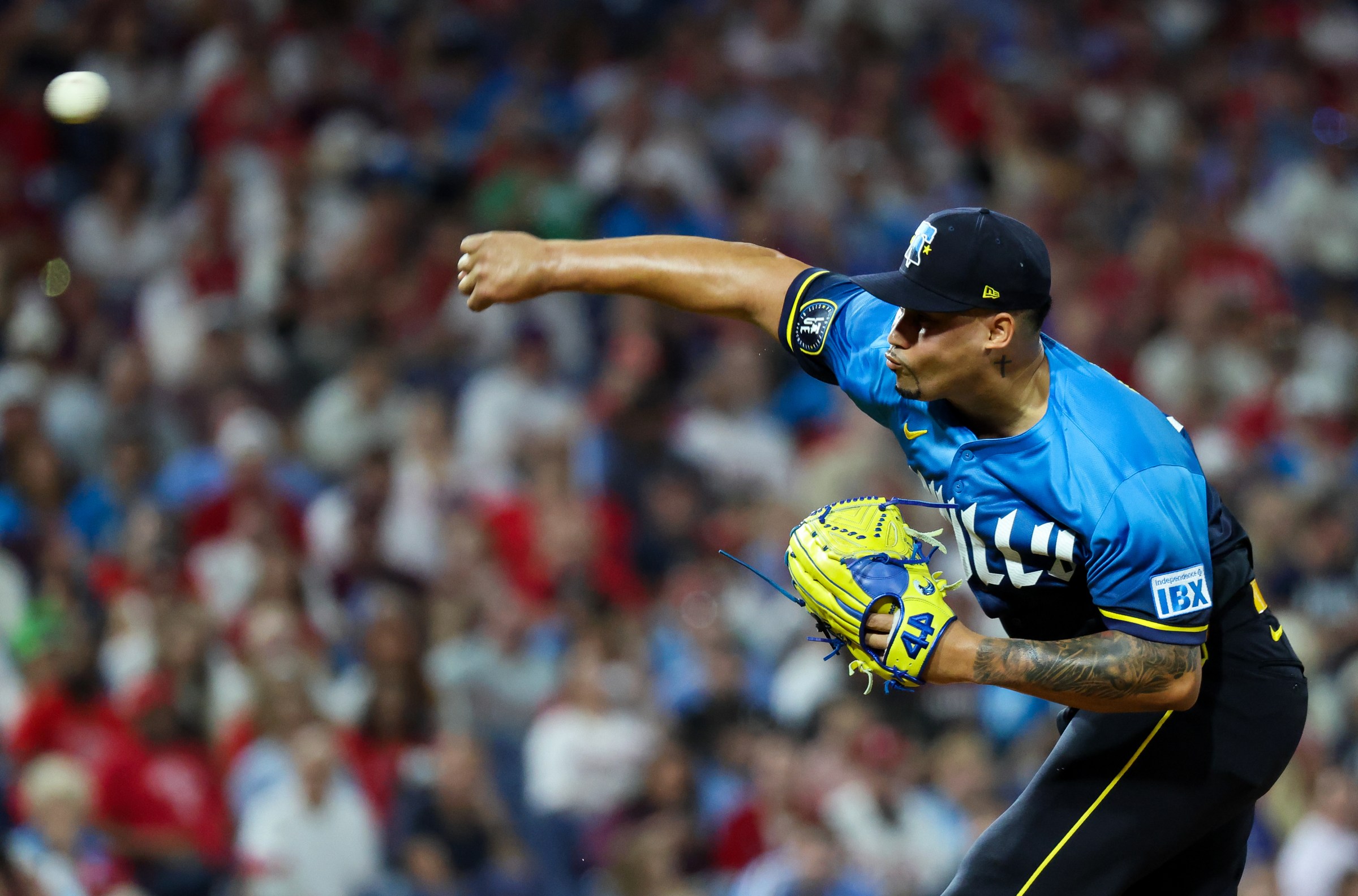 PHILADELPHIA, PENNSYLVANIA - SEPTEMBER 26: Jhoan Duran #59 of the Philadelphia Phillies pitches during the ninth inning against the Minnesota Twins at Citizens Bank Park on September 26, 2025 in Philadelphia, Pennsylvania. (Photo by Isaiah Vazquez/Getty Images)