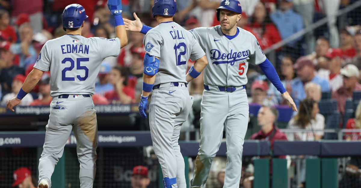 Dodgers news - L.A. looks to take commanding two game lead on Phillies