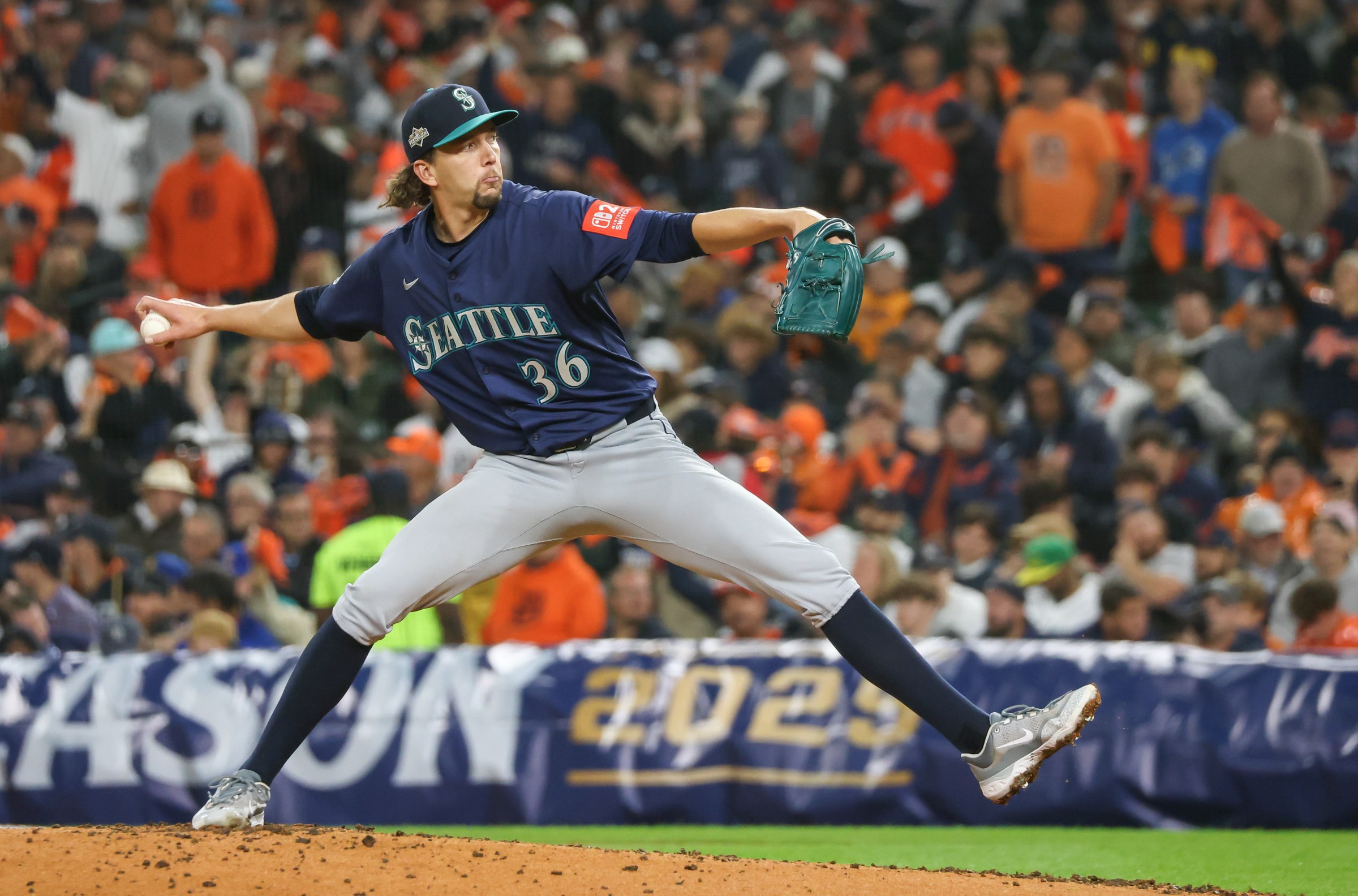 DETROIT, MI - OCTOBER 07: Seattle Mariners starting pitcher Logan Gilbert (36) pitches during the second inning of the ALDS Game 3 between the Seattle Mariners and the Detroit Tigers on October 7, 2025 at Comerica Park in Detroit, Michigan. (Photo by Scott W. Grau/Icon Sportswire via Getty Images)