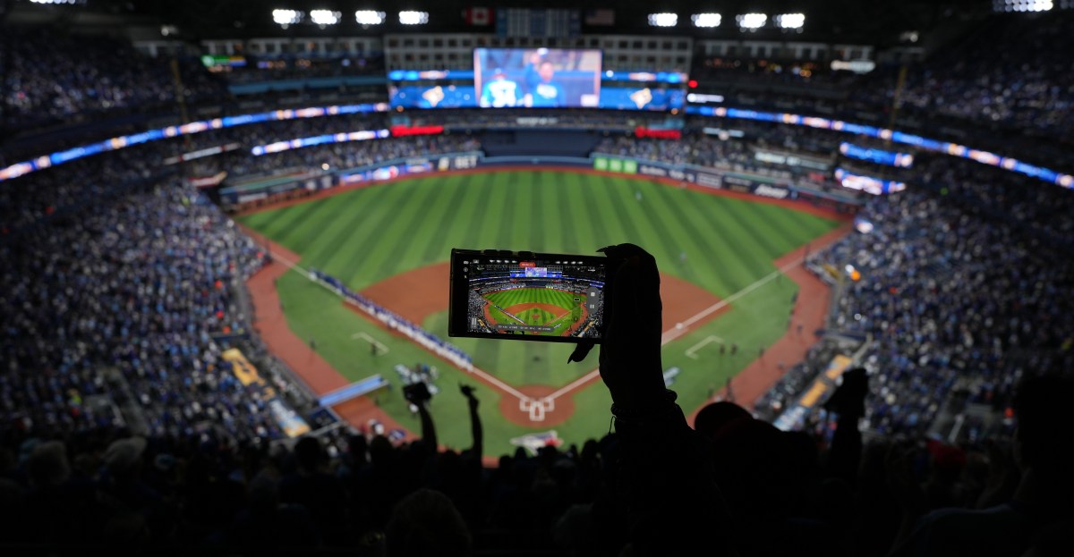 Dodgers World Series news: Mariners vs. Blue Jays ALCS Game 7 updates