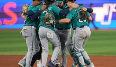 Round one of the ALCS goes to the Mariners