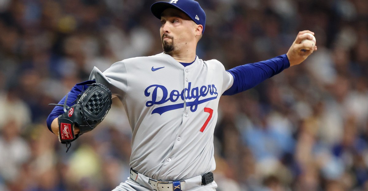 MLB Playoff Roundup: Mariners tee off, Snell dominates