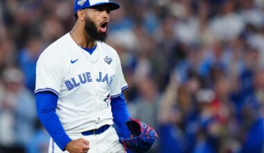 Former Orioles reliever gets the win in Game 1 of World Series