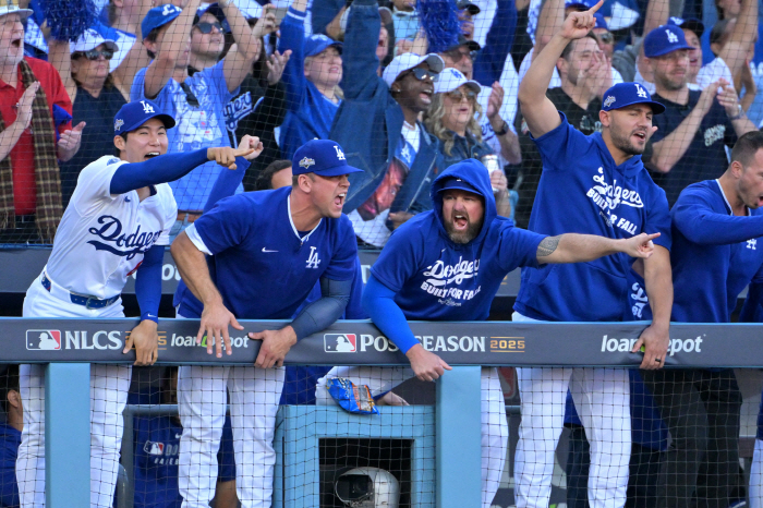 I'm happy Kim Hye-sung, that persistent ability to survive WS, too? Roberts sees only one. How important a runner will be