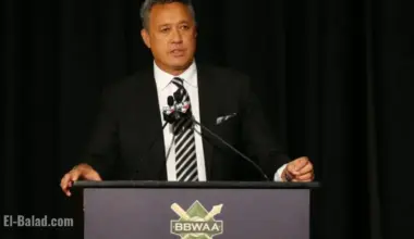 Brewers and Cubs Fans Criticize TBS Announcers in NLDS Game 1