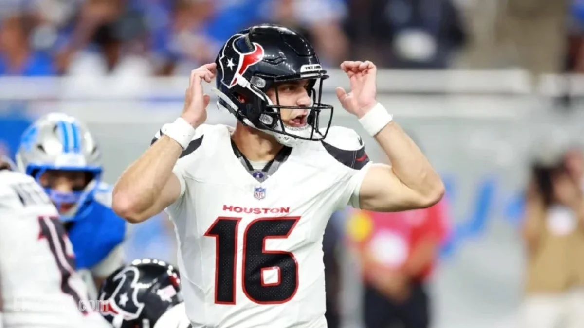 Cardinals Add QB Kedon Slovis to 53-Man Roster
