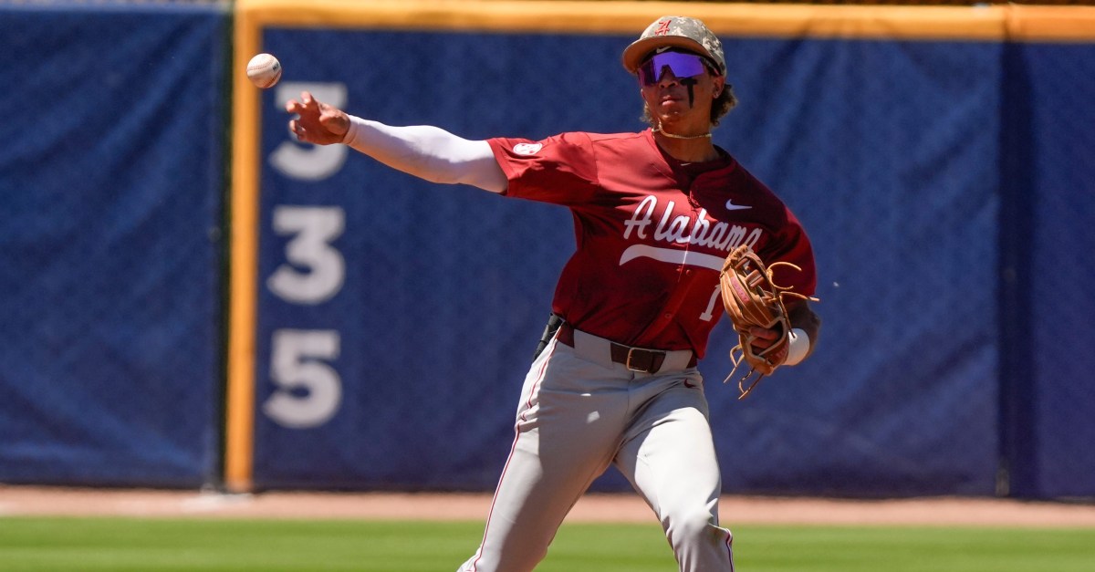 Pirates firm up infield in latest MLB Pipeline mock draft